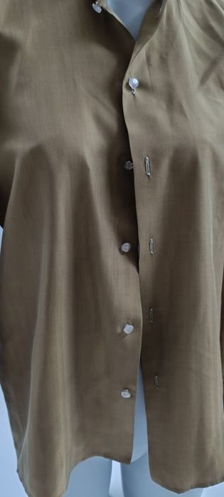 Camisa de senhora castanha , usada. Tamanho 36
