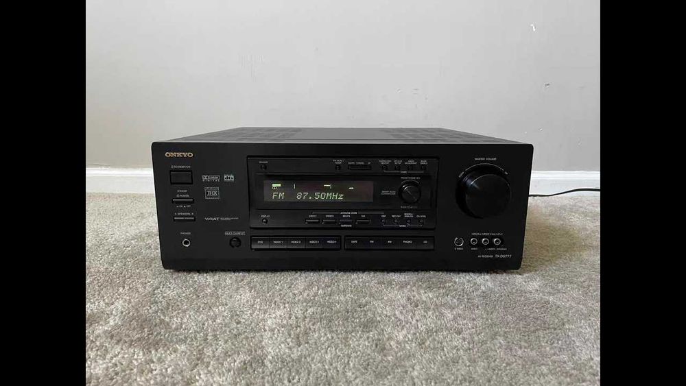 Amplificador/Receiver HiFi Onkyo TX-DS777 (c/ THX e entrada phono)
