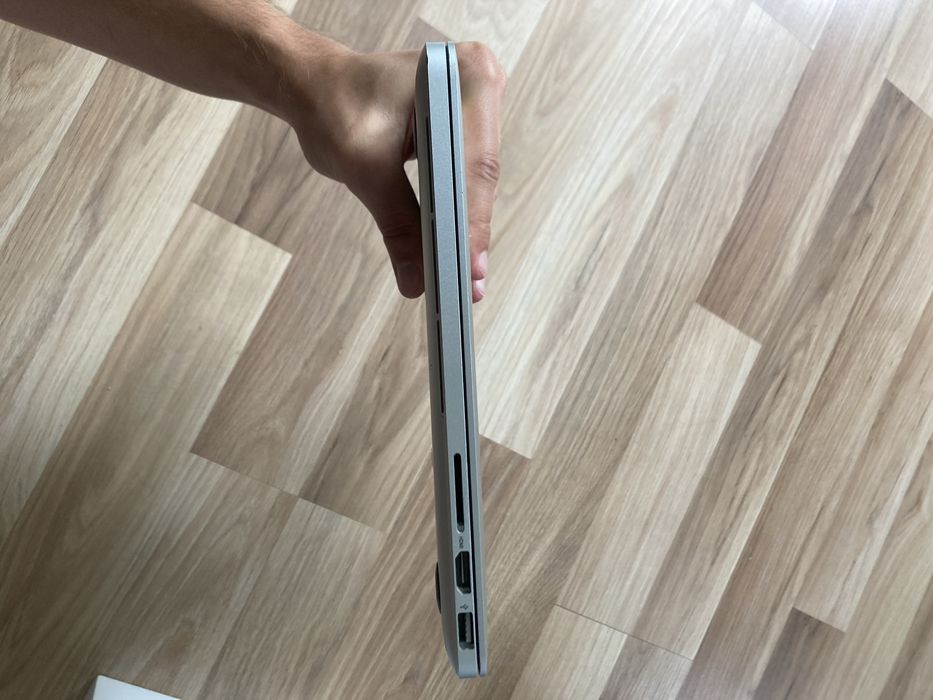 Macbook pro 13 2015 i5 8gb 128gb a1502