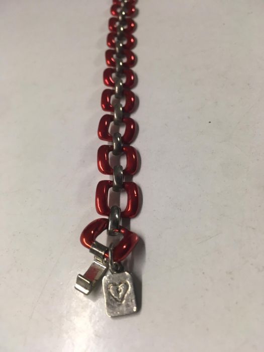 Pulseira Vermelha e Prateada