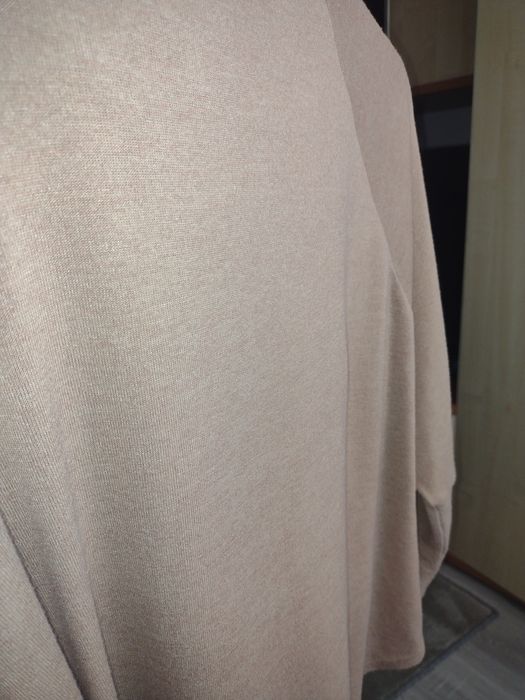 Sweterek, narzutka, poncho beżowe