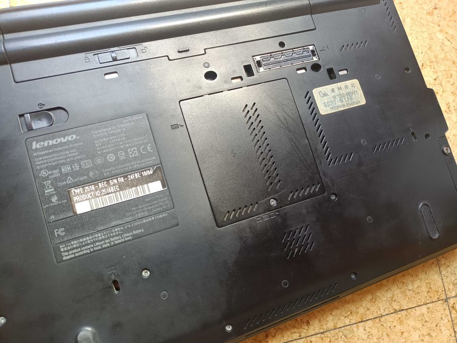 ThinkPad T410i (Negociável) (i3-330M a 2.13Ghz/4Gb Ram/240G SSD)