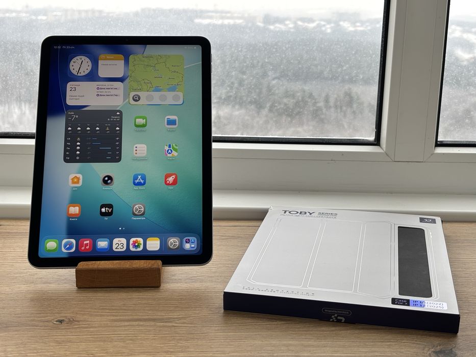 iPad Air 4 Wi-Fi  256 Gb +чохол