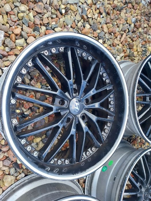 Felgi Aluminiowe R18 5x114.3 8J ET 42