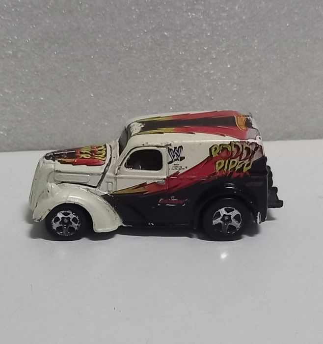 Ford anglia hot wheels
