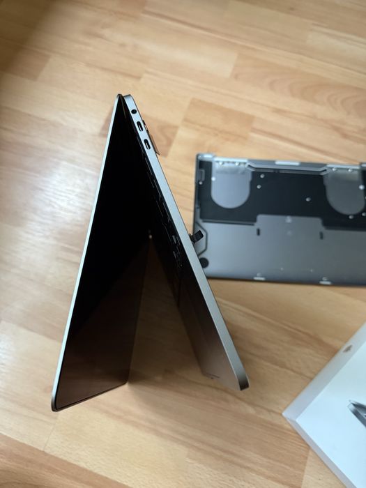 MacBook Pro 13 2020 Запчасти