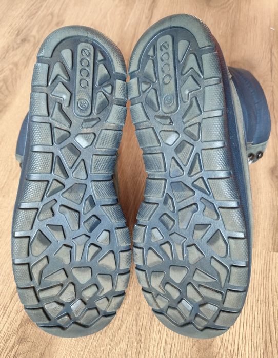 Зимние женские ботинки ECCO р.39, стельки 25,5 см