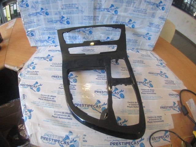 Moldura da consola central / rádio / aro OPEL Corsa A
