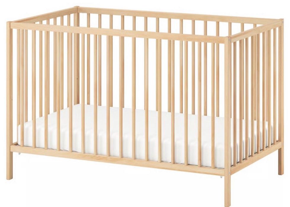 IKEA cot e colchão