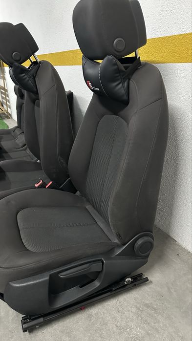 Conjunto bancos +  Forra das portas Audi A6 C7 4G