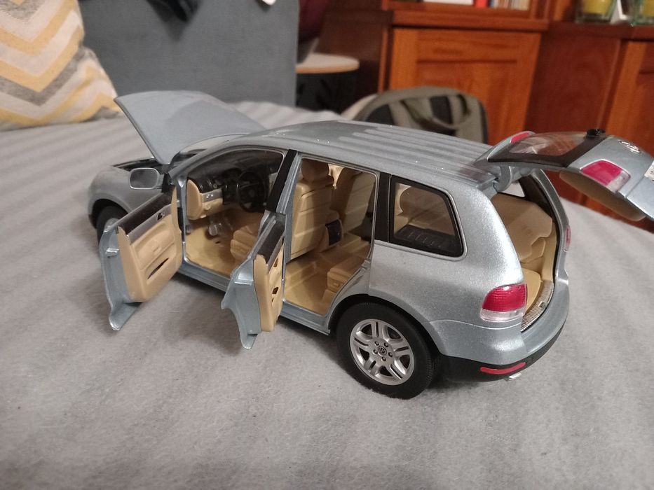 Vw touareg 1/18.