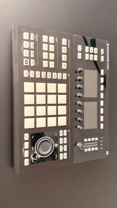 Native Instruments Maschine Studio