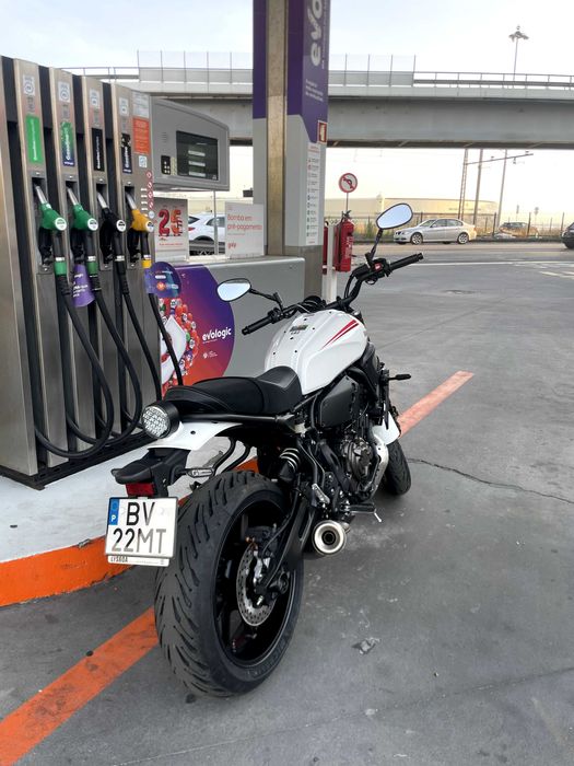 Vendo Yamaha XSR 700 praticamente nova, modelo 2025