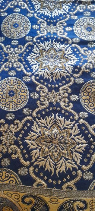 Покрывало , размер 138 на 210.