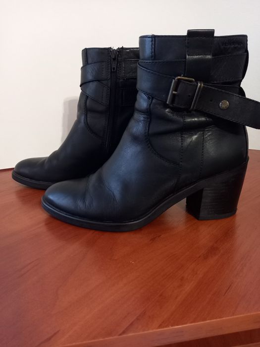 Продам ботинки кожаные vagabond.