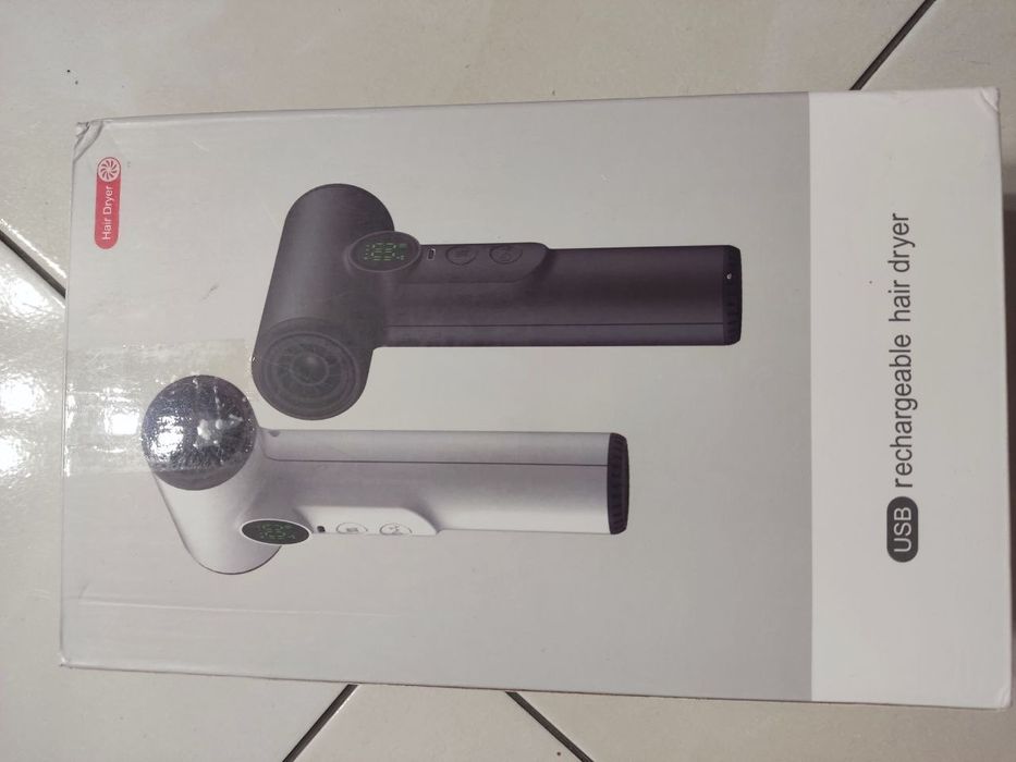 Портативний акумуляторний фен з теплим повітрям