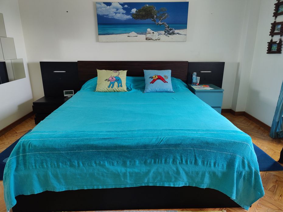 Vendo cama com arrumação + colchão