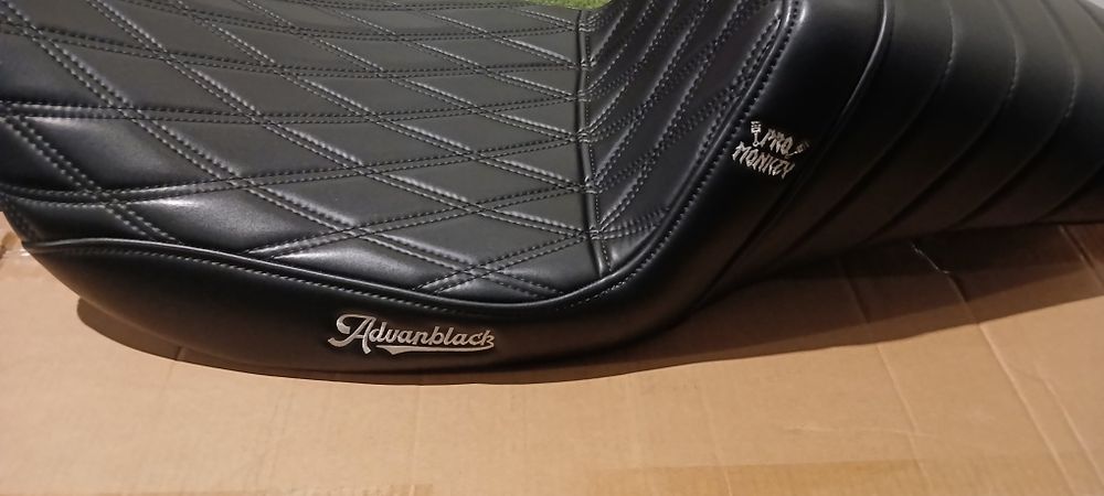 Advanblack Harley Davidson  Siedzenie  Turing