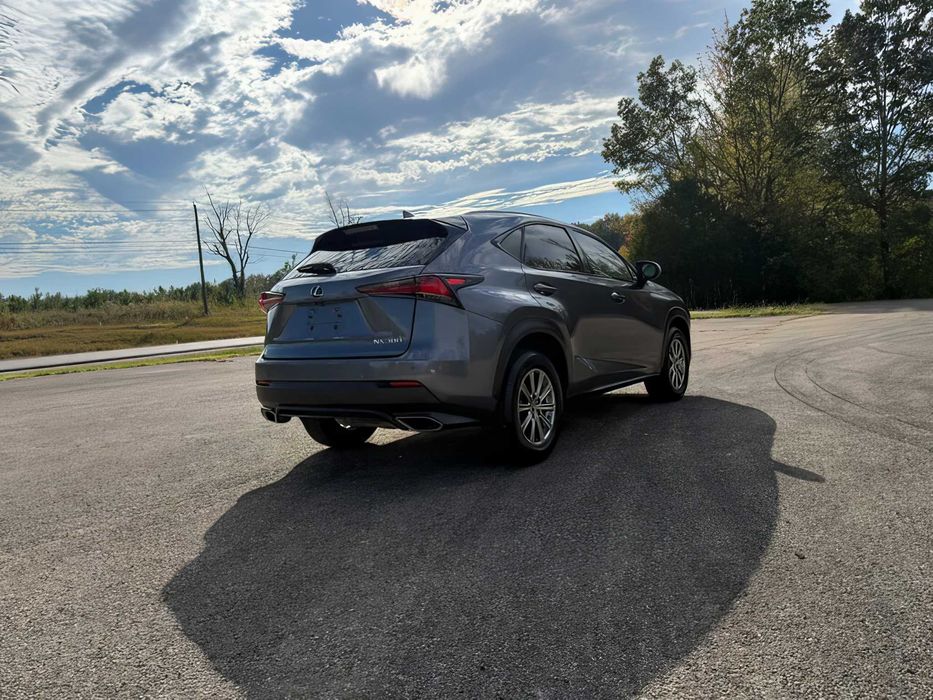 Lexus NX 300      2019