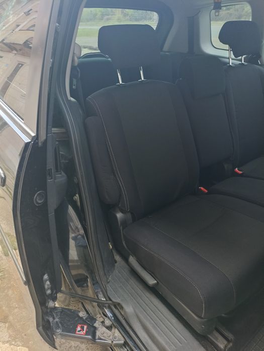 Продам Mazda 5 2007г.в.