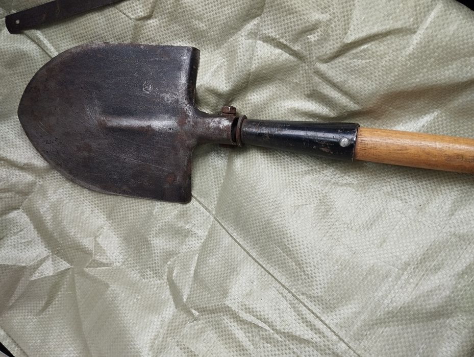 Лопатка зі знаком якості