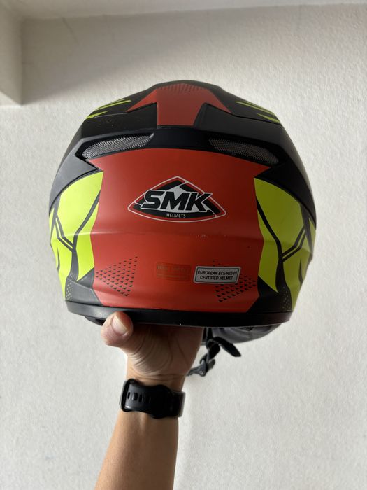 Capacete mota SMK (usado 3x)