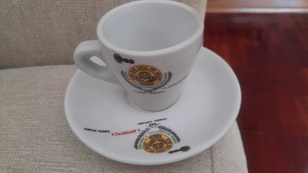 Chávenas de café novas, alguma são rara
