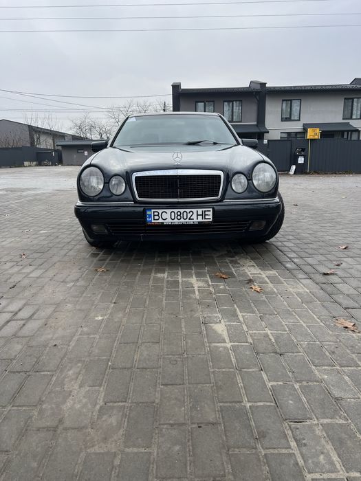 Продам мерседес 210 в гарному стані !