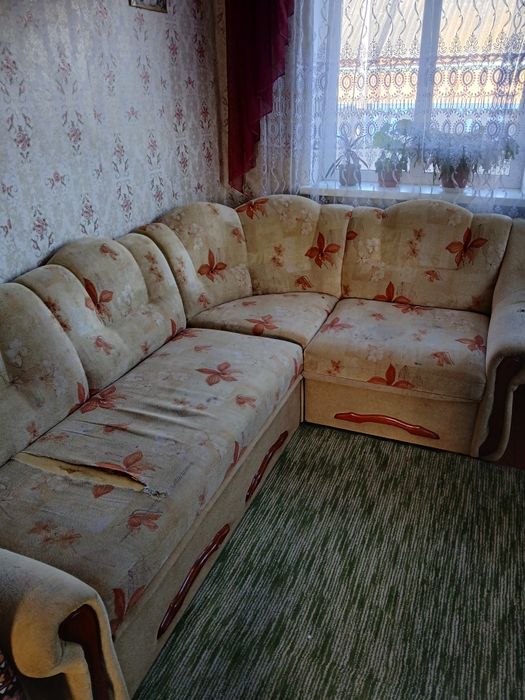 Продам диван кутовий