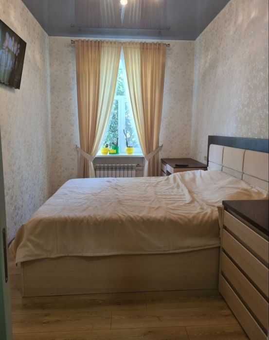 Продается 2х комнатная квартира, ул. Военстрой с гаражом, 2/4 этаж