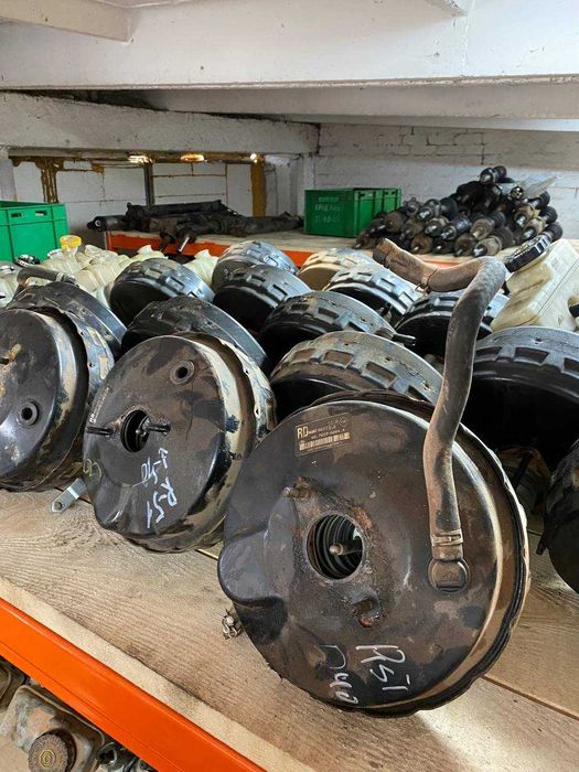 Вакуумний підсилювач гальм Nissan Navara D40 Pathfinder R51 2.5 05-14