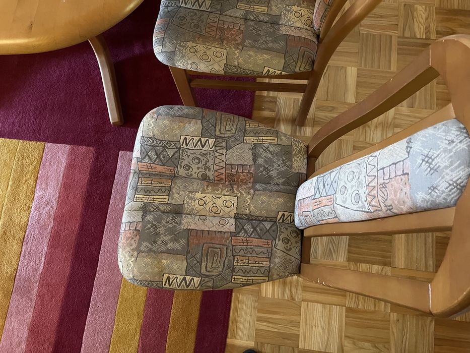 stół rozkładany z krzesłami 6 szt.