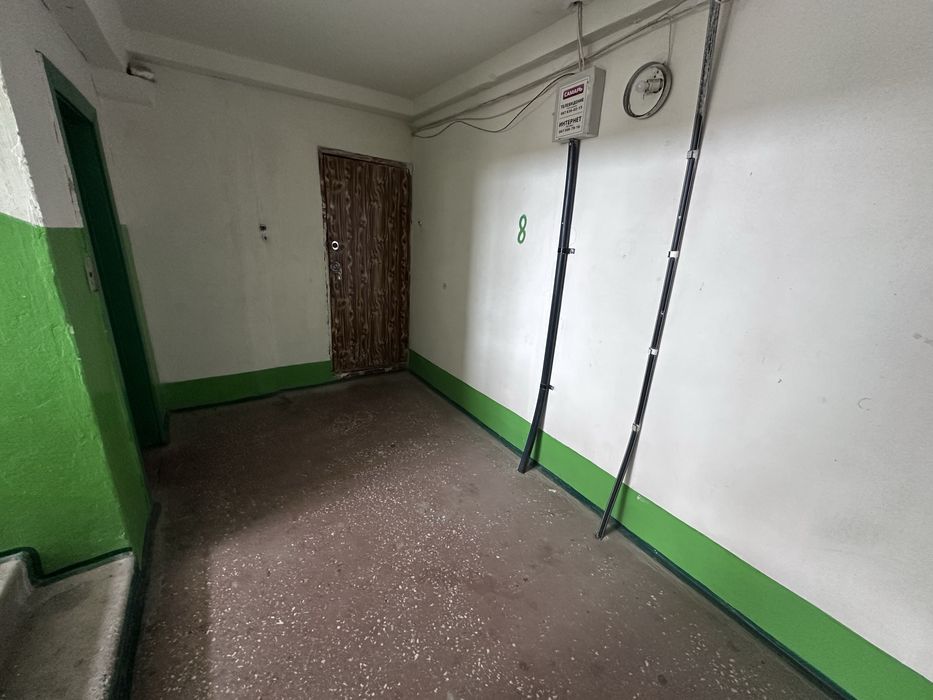 Продам 2-х к квартиру в пгт Заречное ( Гвардейское)