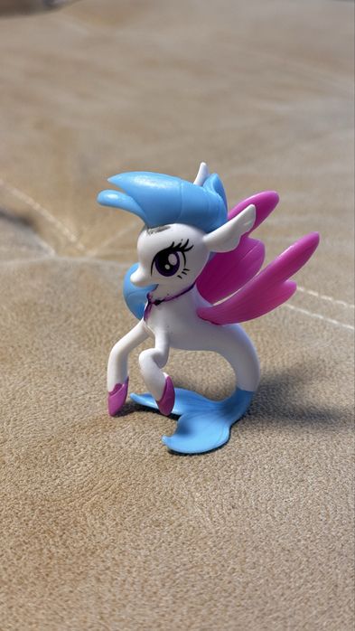 Фігурки My Little Pony (Hasbro) різних поколінь