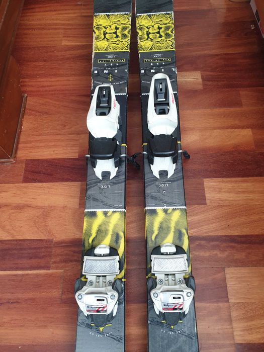 narty freestyle LINE TIGERSNAKE, TWINTIP  157 cm head, volkl 160