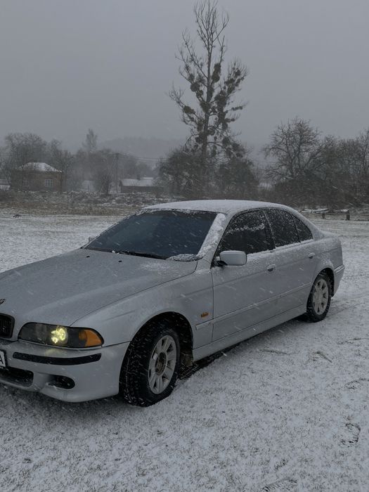 Продам е39 523І.
