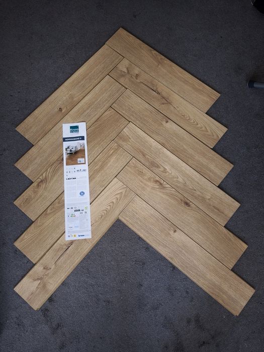 Panele Jodełka Sundance Oak Herringbone AC5 4v-fuga Krono