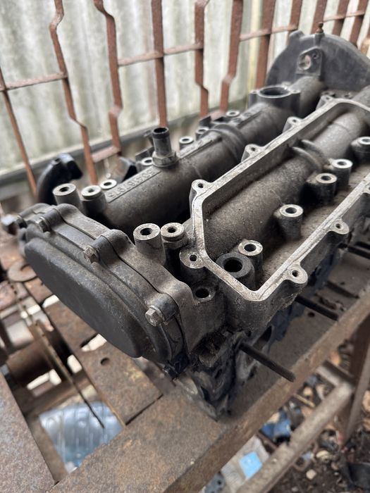 Головка на двигун Iveco 35с13