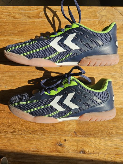 Adidasy Hummel. Buty halowe
