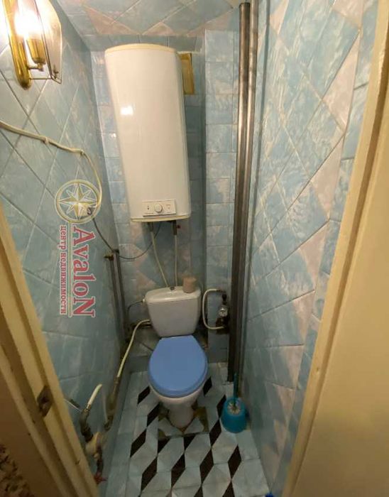 Продам просторную 3-х комнатную квартиру на посёлке Котовского .