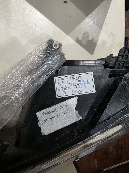 Farol peugeot 206 NOVO