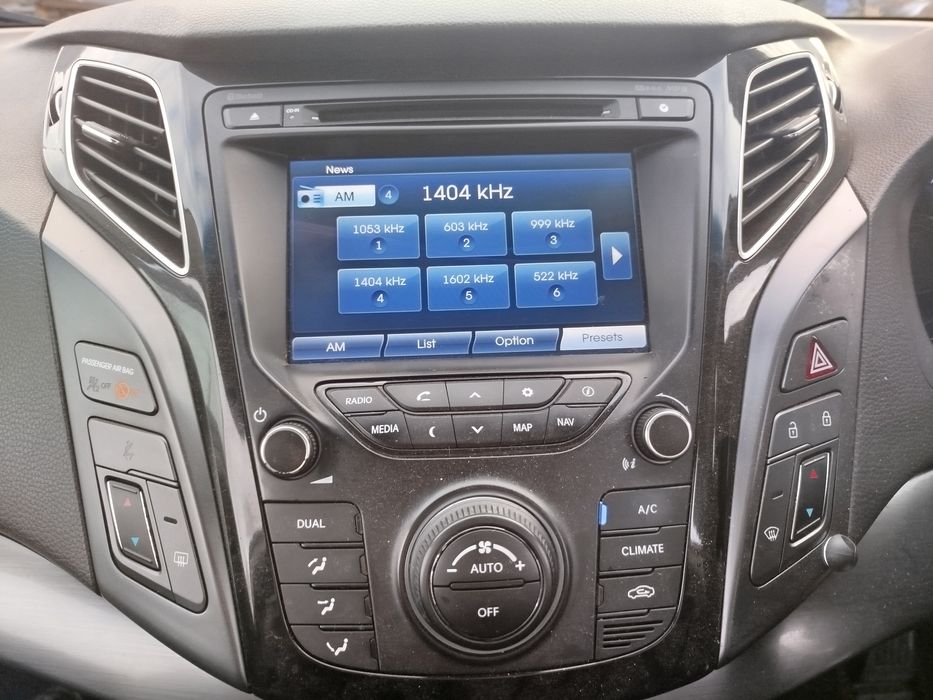 Radio nawigacja hyundai I40 w pełni sprawna gwarancja wysyłka