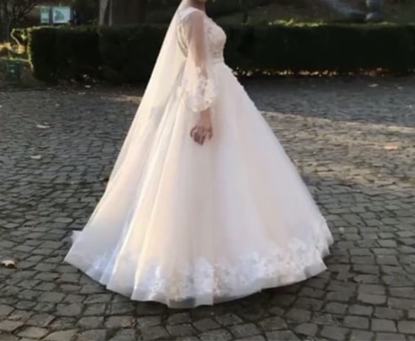Весільне плаття