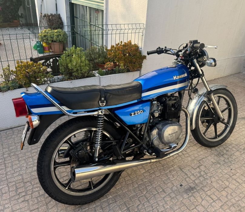 Kawasaki Z 250  matricula nacional