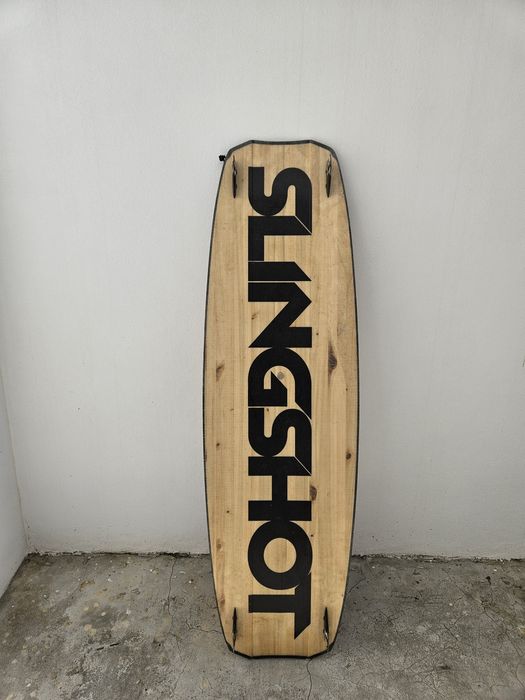 Kitesurf prancha Slingshot + asa GIN Zulu2 11m