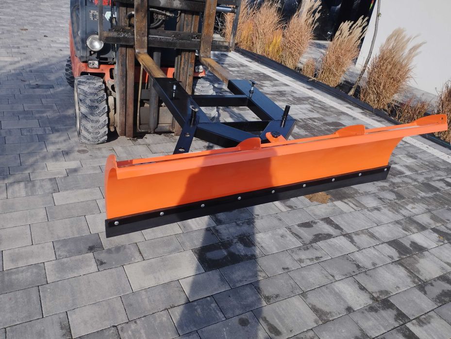 Śnieżny pług z mocowaniem na wózek widłowy 150cm typ lekki polecam !!