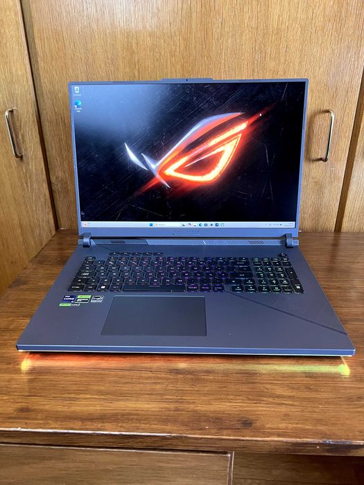 ASUS ROG Strix G18 | i9-14900HX | RTX 4070 | 32GB RAM | 1TB SSD | Como novo