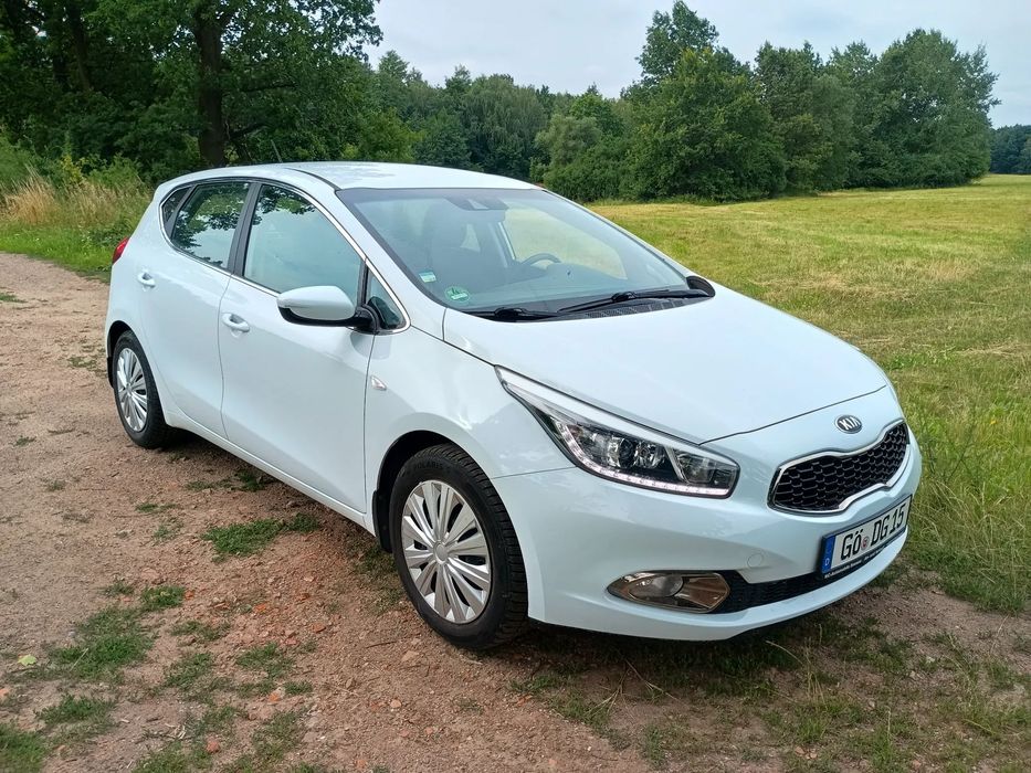 Kia Ceed Lift Benzyna Model 2015 1.6 135KM Oryginalny Lakier Salon Niemcy