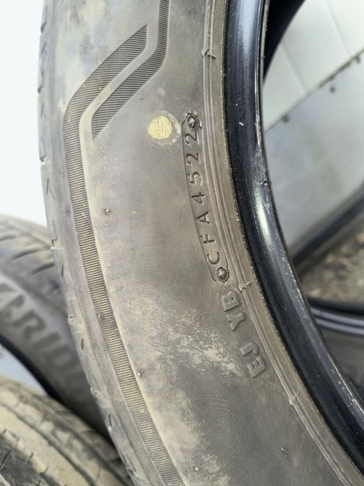 Opony letnie Bridgestone 235/50r20