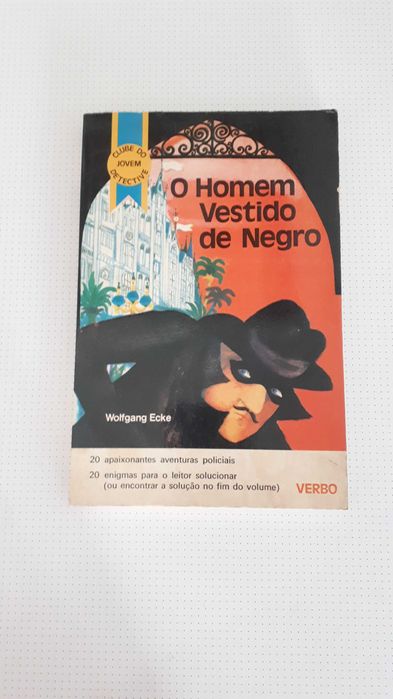 Livros juvenis de aventuras e policiais